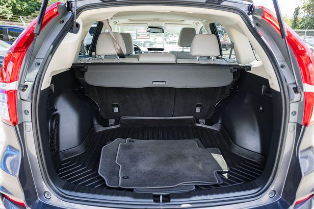 Photo of 2016 Gray Honda CR-V