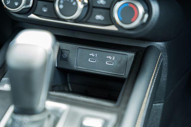 Photo of 2025 Aspen White Tricoat Nissan Kicks