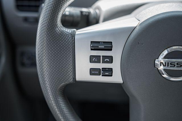 Photo of 2020 Arctic Blue Metallic Nissan Frontier