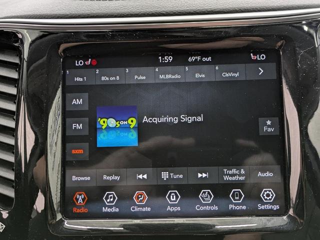 Photo of 2021 Granite Crystal Metallic Clearcoat Jeep Cherokee