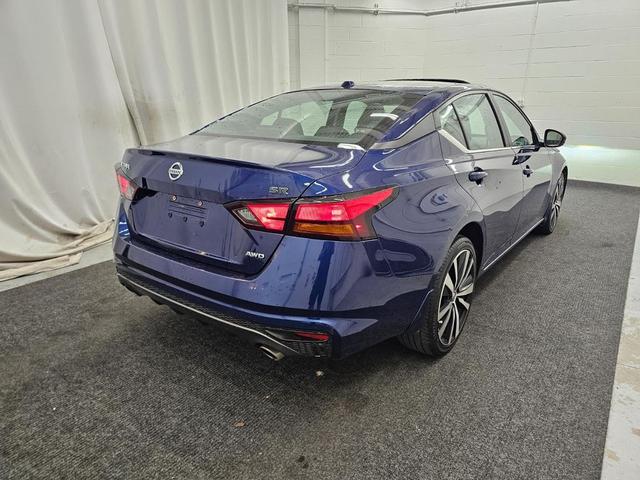 Photo of 2019 Deep Blue Pearl Nissan Altima