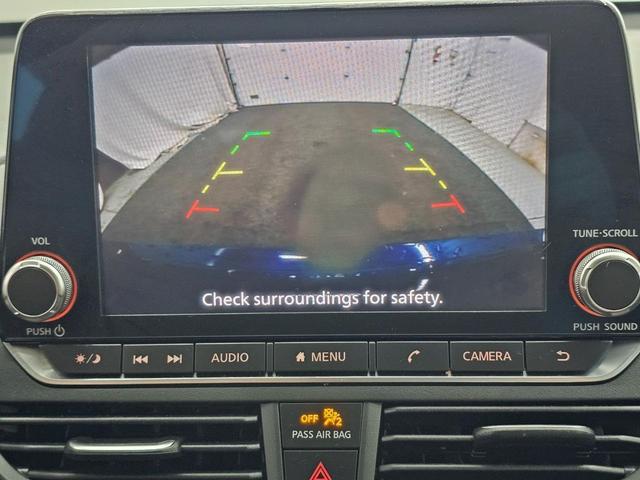 Photo of 2019 Deep Blue Pearl Nissan Altima