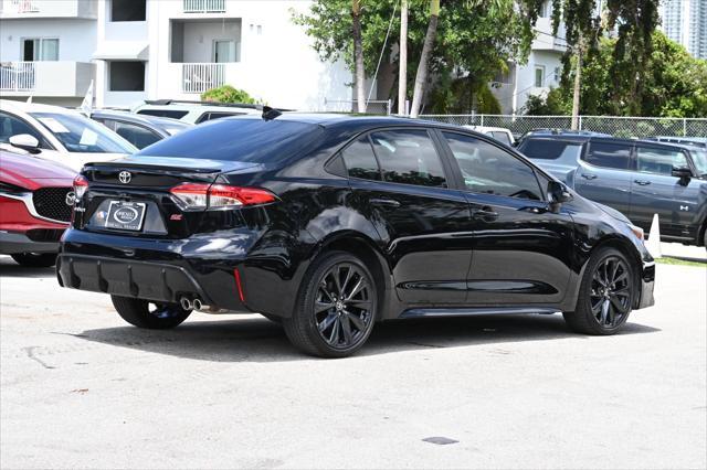 Photo of 2023 Midnight Black Metallic Toyota Corolla