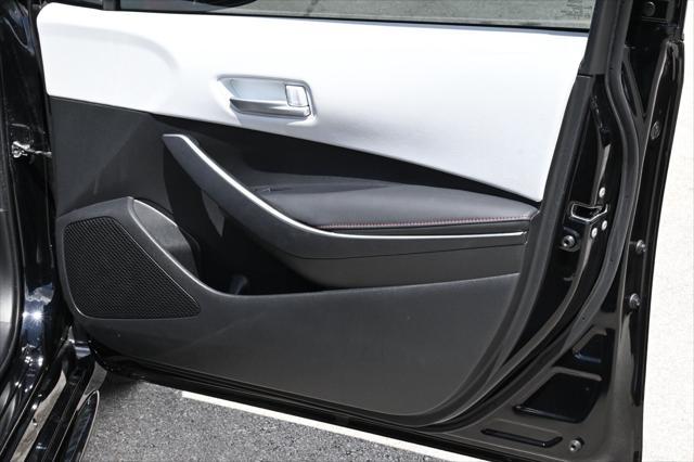 Photo of 2023 Midnight Black Metallic Toyota Corolla