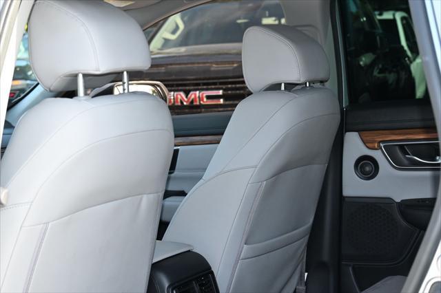 Photo of 2022 Silver Honda CR-V