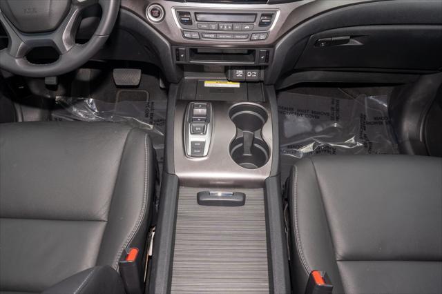 Photo of 2022 Crystal Black Pearl Honda Pilot