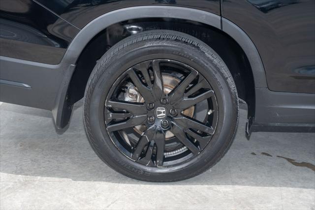 Photo of 2022 Crystal Black Pearl Honda Pilot