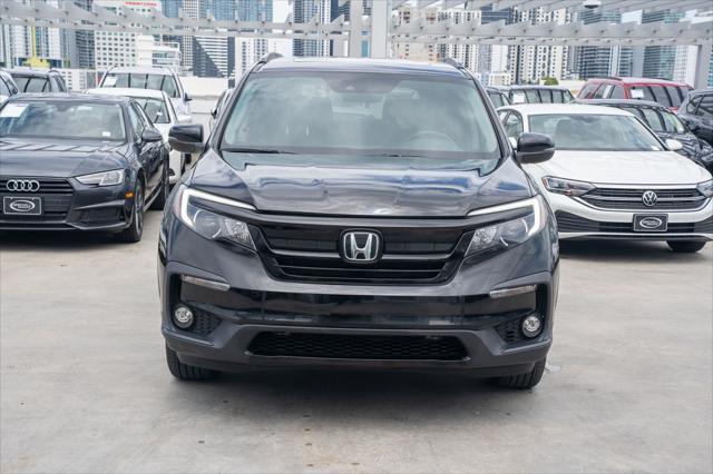 Photo of 2022 Crystal Black Pearl Honda Pilot