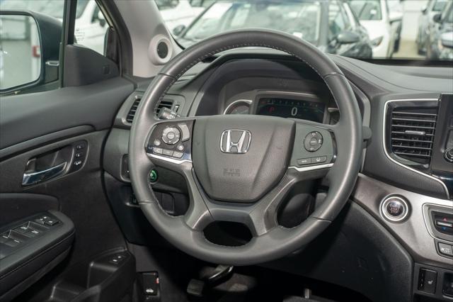 Photo of 2022 Crystal Black Pearl Honda Pilot
