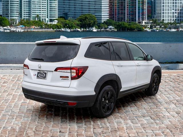 Photo of 2022 Platinum White Pearl Honda Pilot