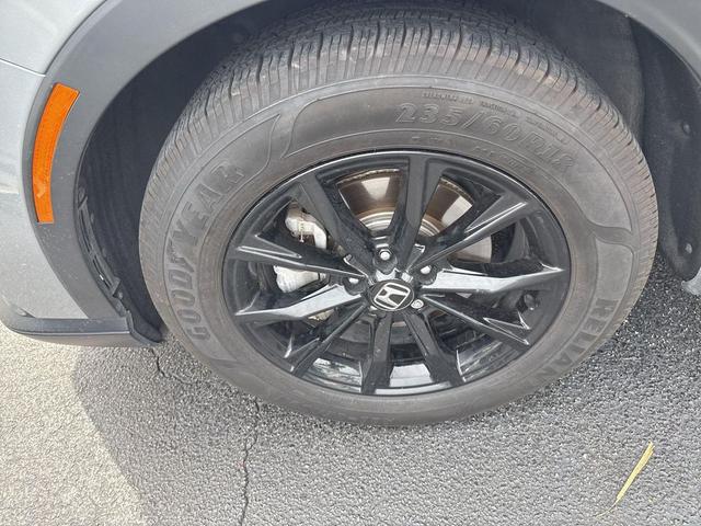 Photo of 2023 Lunar Silver Metallic Honda CR-V Hybrid