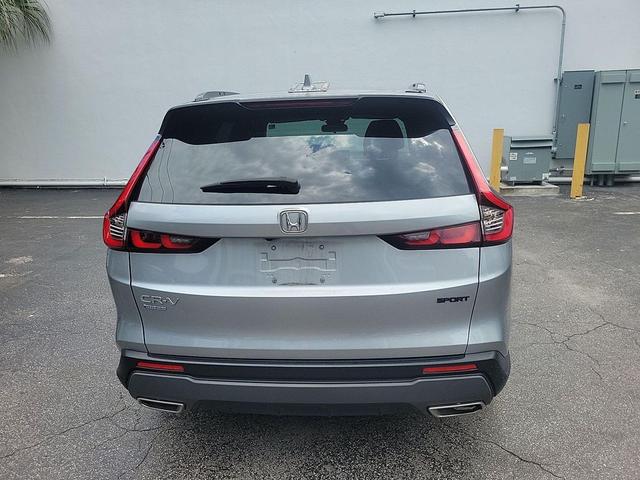 Photo of 2023 Lunar Silver Metallic Honda CR-V Hybrid
