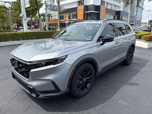 Photo of 2023 Lunar Silver Metallic Honda CR-V Hybrid