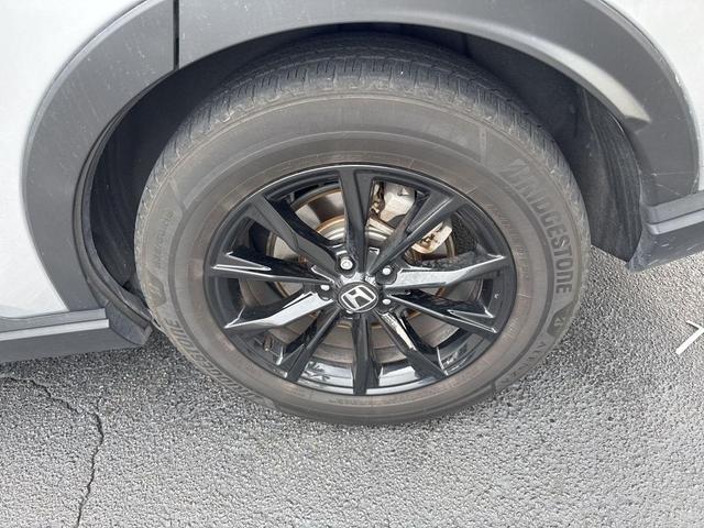 Photo of 2023 Lunar Silver Metallic Honda CR-V Hybrid
