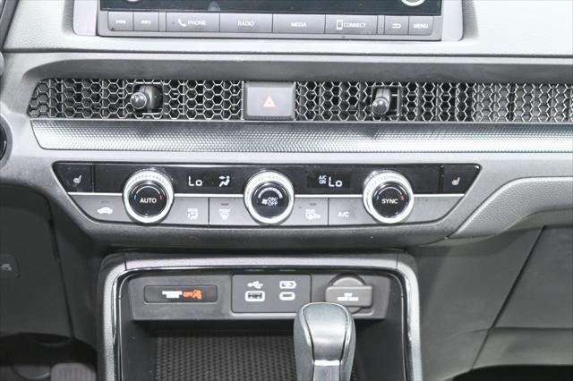Photo of 2023 Platinum White Pearl Honda CR-V Hybrid