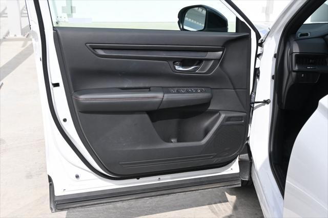Photo of 2023 Platinum White Pearl Honda CR-V Hybrid