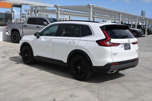 Photo of 2023 Platinum White Pearl Honda CR-V Hybrid