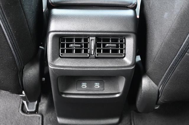 Photo of 2023 Platinum White Pearl Honda CR-V Hybrid