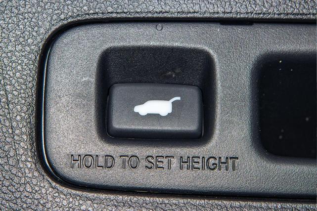 Photo of 2023 sparkle silver metallic Honda CR-V
