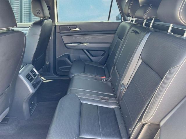 Photo of 2022 Pure White Volkswagen Atlas Cross Sport