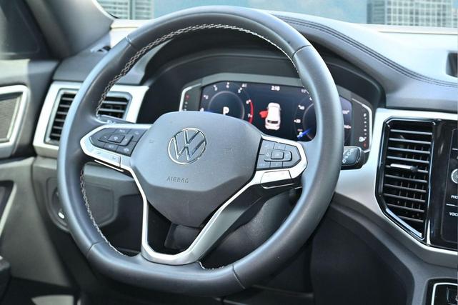 Photo of 2022 Pure White Volkswagen Atlas Cross Sport
