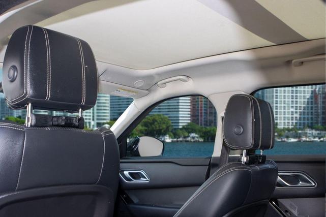 Photo of 2021 Santorini Black Metallic Land Rover Range Rover Velar