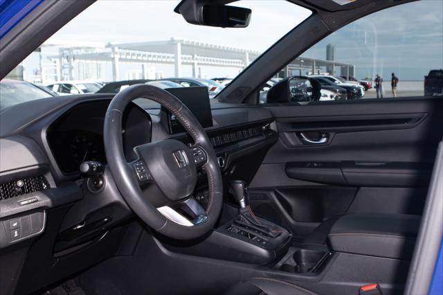 Photo of 2024 Still Night Pearl Honda CR-V Hybrid