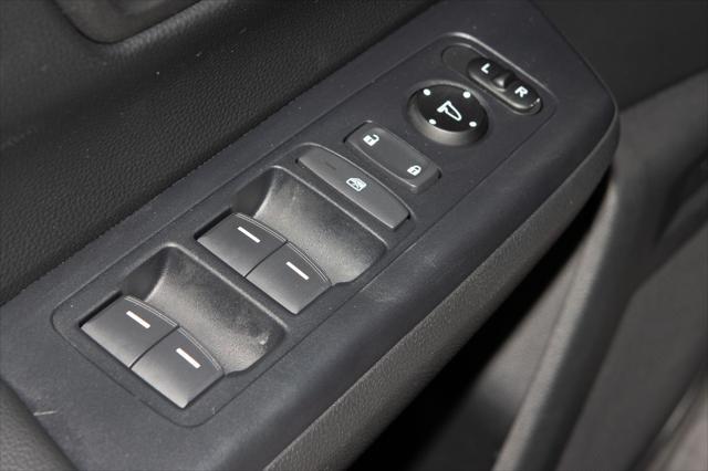 Photo of 2024 Still Night Pearl Honda CR-V Hybrid