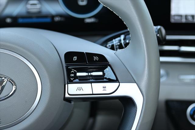 Photo of 2023 Fluid Metal Hyundai ELANTRA