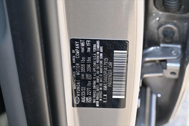 Photo of 2023 Fluid Metal Hyundai ELANTRA