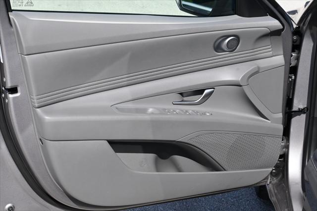 Photo of 2023 Fluid Metal Hyundai ELANTRA