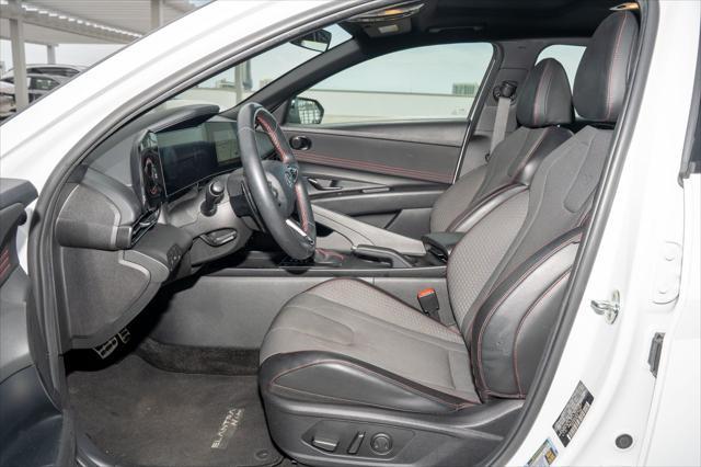 Photo of 2023 Ceramic White Hyundai ELANTRA