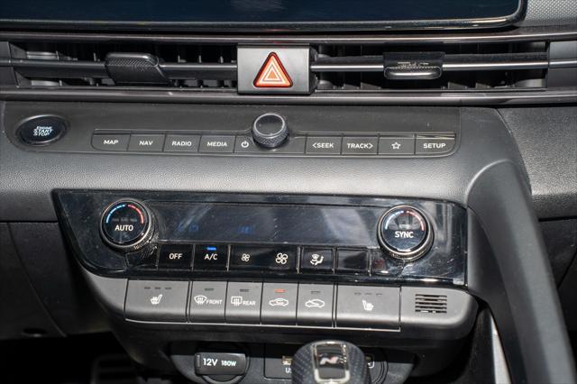 Photo of 2023 Ceramic White Hyundai ELANTRA