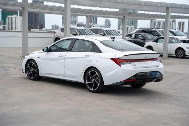 Photo of 2023 Ceramic White Hyundai ELANTRA