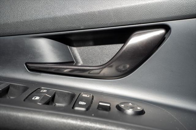 Photo of 2023 Ceramic White Hyundai ELANTRA