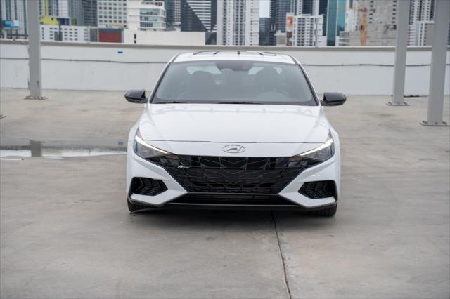 Photo of 2023 Ceramic White Hyundai ELANTRA