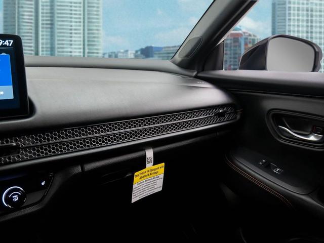 Photo of 2026 Platinum White Pearl Honda HR-V