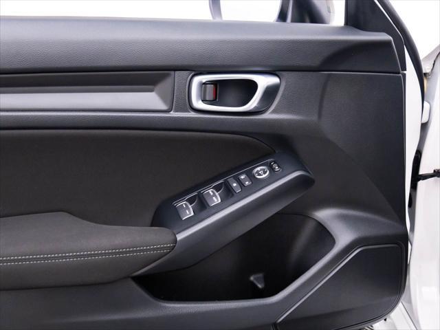 Photo of 2025 Platinum White Pearl Honda Civic