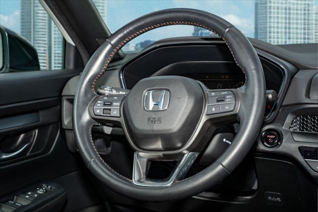 Photo of 2024 Platinum White Pearl Honda CR-V Hybrid