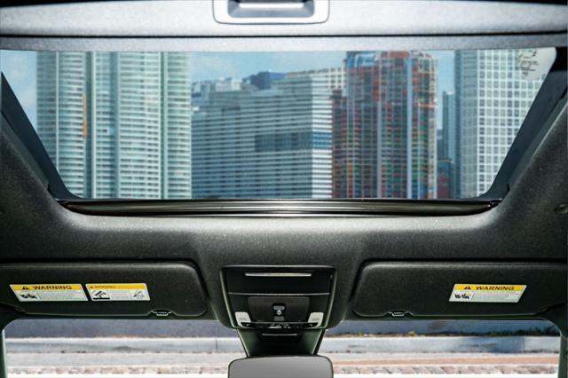 Photo of 2024 Platinum White Pearl Honda CR-V Hybrid