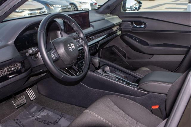 Photo of 2025 Crystal Black Pearl Honda Accord Hybrid