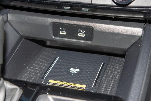 Photo of 2025 Crystal Black Pearl Honda Accord Hybrid