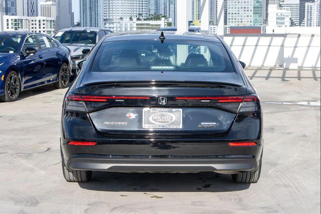 Photo of 2025 Crystal Black Pearl Honda Accord Hybrid