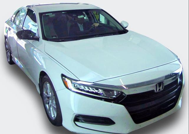 Photo of 2019 Platinum White Pearl Honda Accord