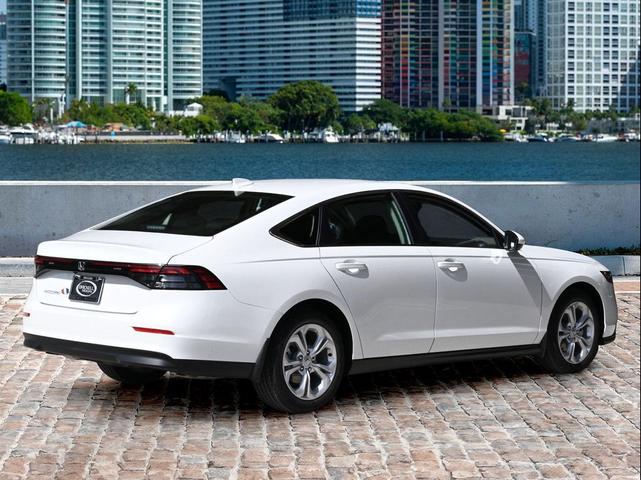 Photo of 2025 Platinum White Pearl Honda Accord