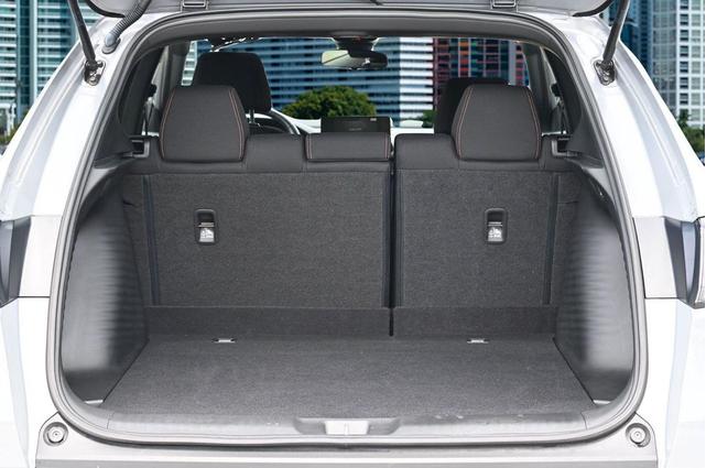 Photo of 2023 Nordic Forest Pearl Honda HR-V