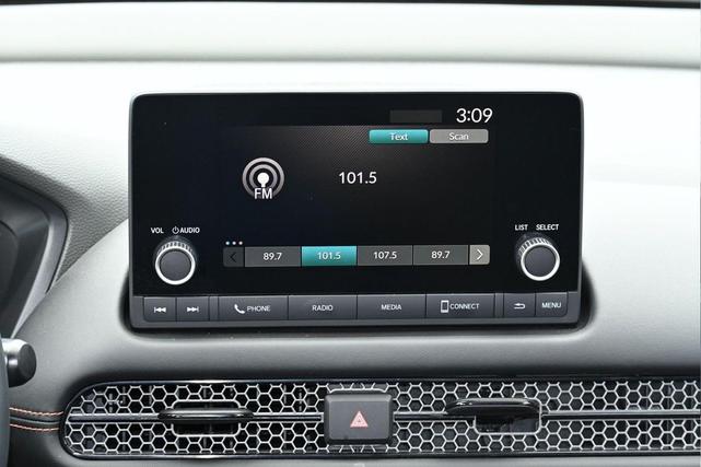 Photo of 2023 Nordic Forest Pearl Honda HR-V