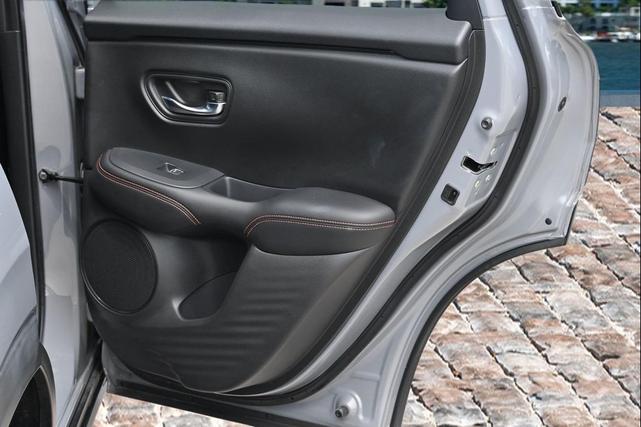 Photo of 2023 Nordic Forest Pearl Honda HR-V