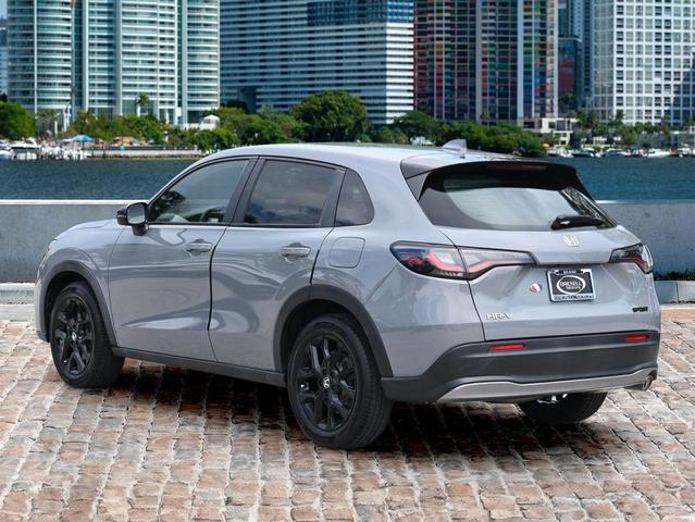 Photo of 2023 Nordic Forest Pearl Honda HR-V