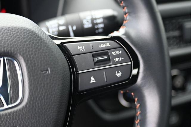 Photo of 2023 Nordic Forest Pearl Honda HR-V